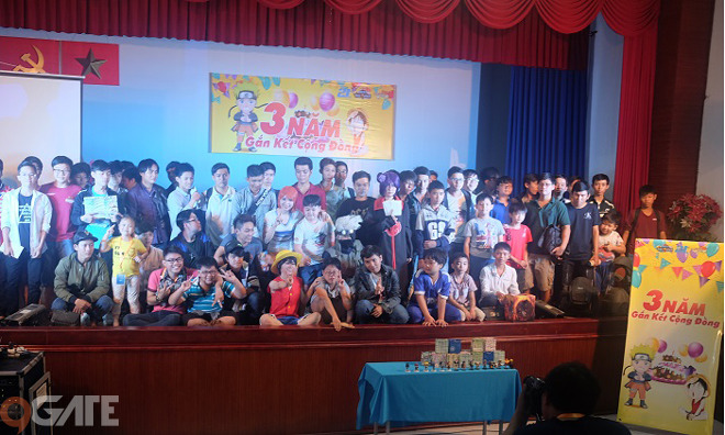 Hơn 100 game thủ Việt đội mưa tới offline Đại Hội Manga 