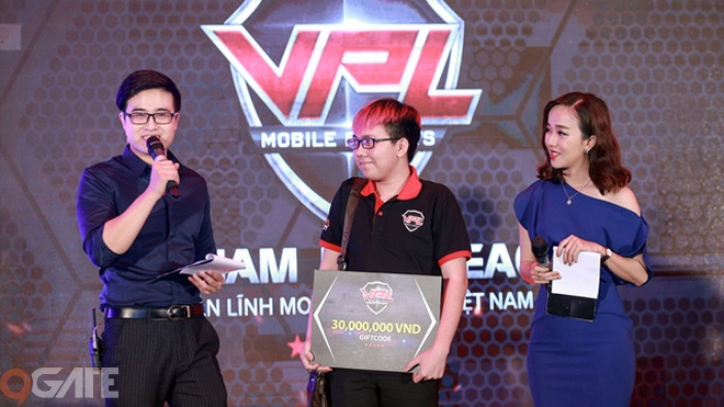 VPL 2017: Giải đấu đầu tiên mời Gương mặt truyền hình làm MC đồng hành