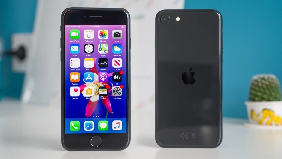 iPhone SE 2022 sẽ đối đầu trực tiếp với các smartphone Android khi có giá chỉ 300$?