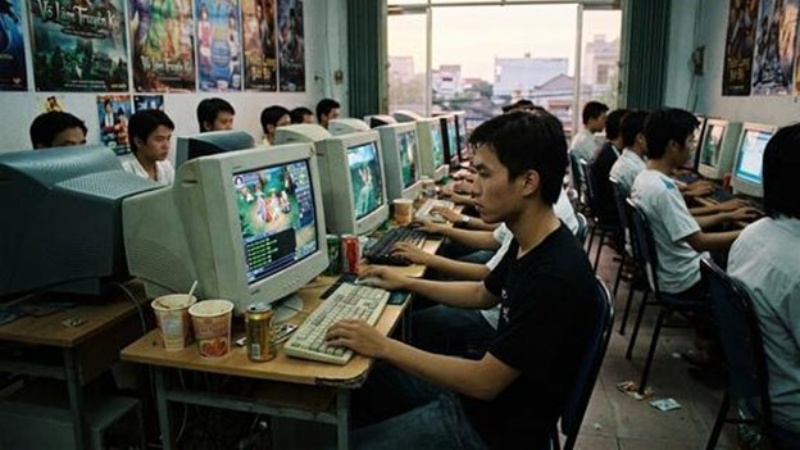 Game thủ 30+: Từ thức đêm chờ bạn online đến chỉ mong điện thoại đừng rung nữa