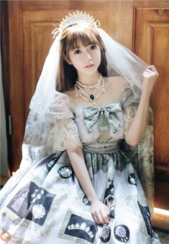 Người đẹp Hàn Quốc Yurisa cực Cute trong trang phục Baroque