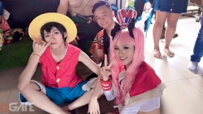  Gặp gỡ nữ game thủ giả trai cosplay Luffy siêu chất trong buổi offline One Piece FC